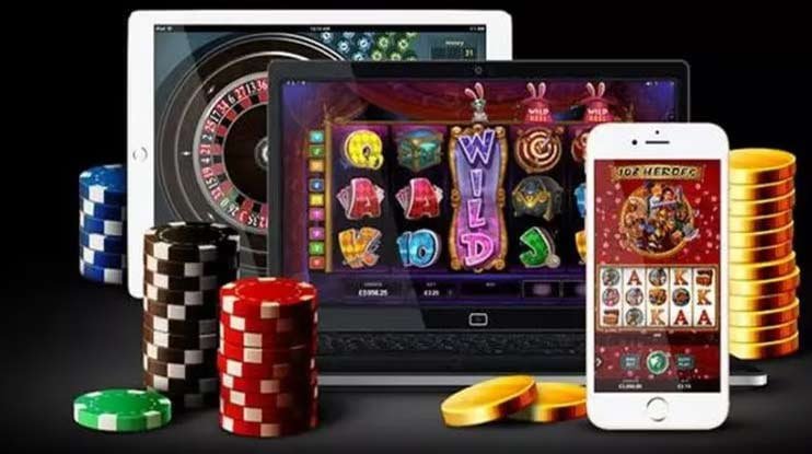 vip8800 apk Myanmar ကစားသူများ Slots Mobile APP ဖြင့် ကစားနေသောပုံ